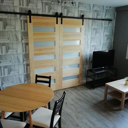 Le Petit St Loup Apartment Байо Екстериор снимка