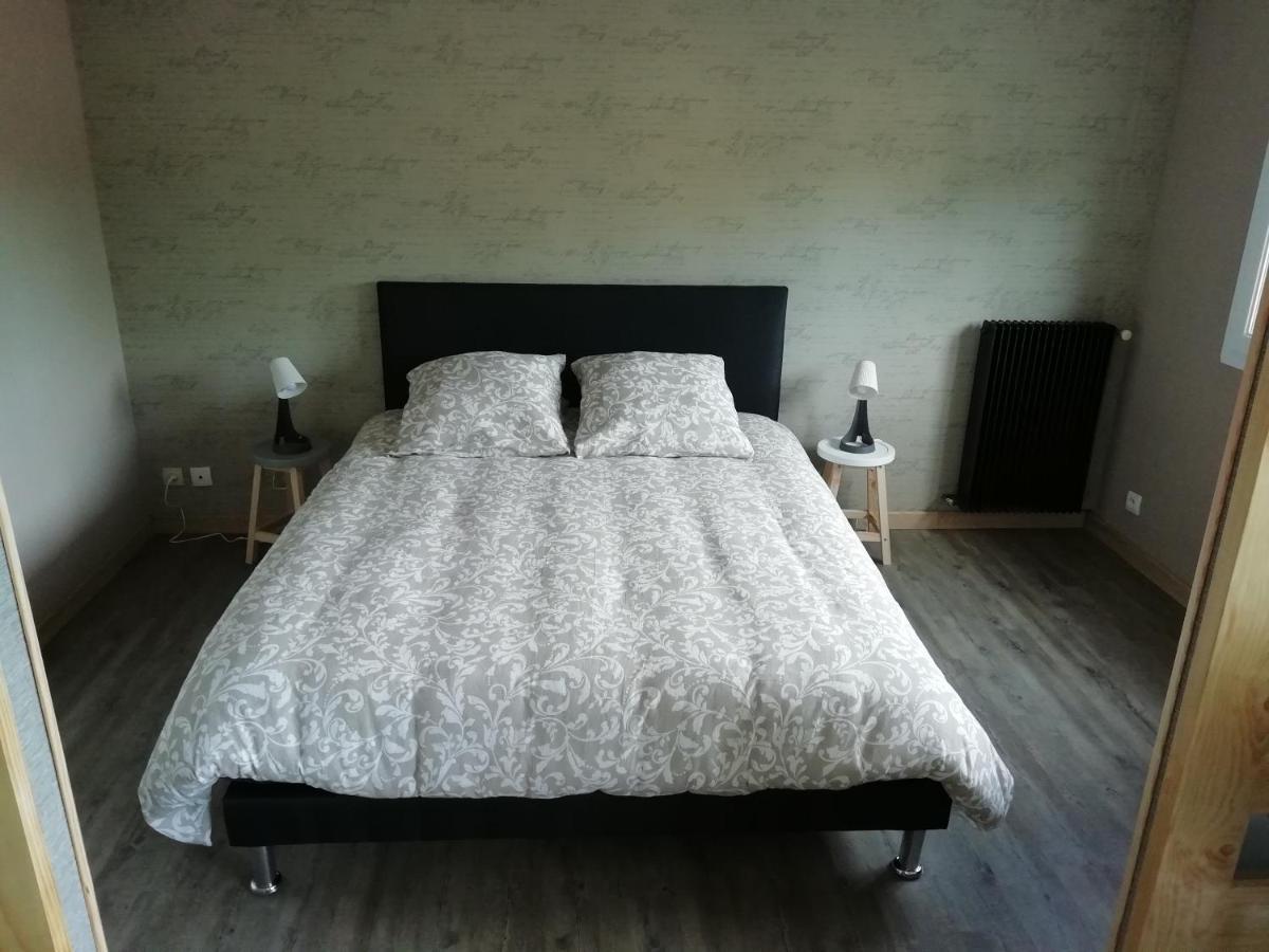 Le Petit St Loup Apartment Байо Екстериор снимка