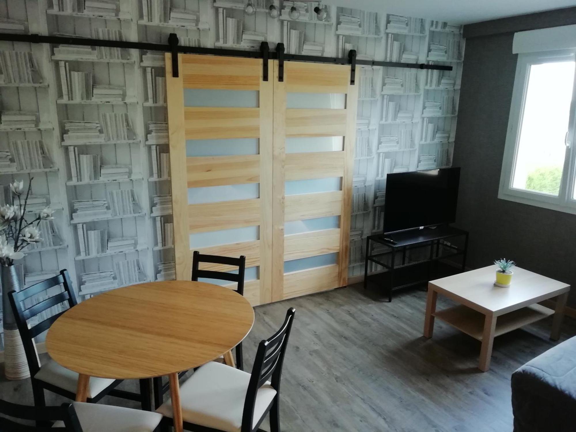 Le Petit St Loup Apartment Байо Екстериор снимка